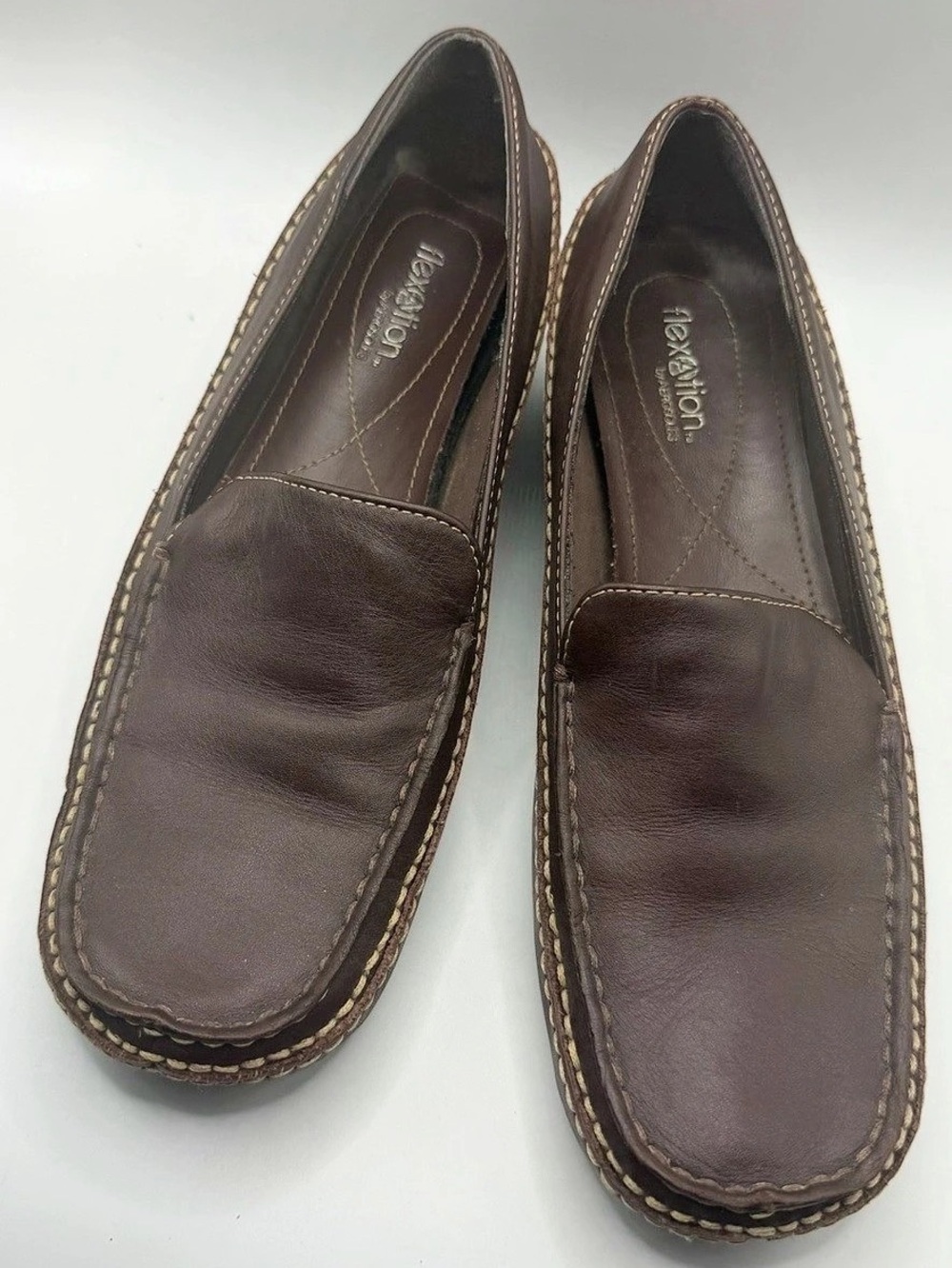 Flexation by Aerosols Brown Leather Slip Ons Driving Loafers 
US 7M